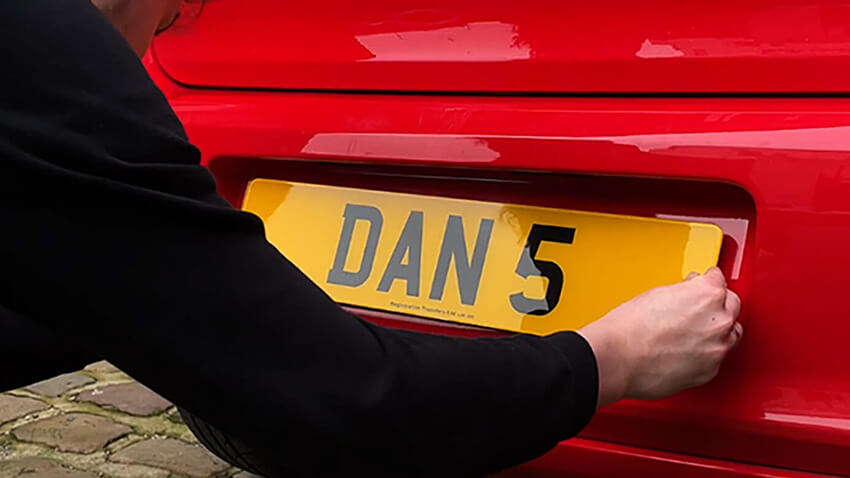 Are Private Number Plates a Good Gift? What Buyers Should Know