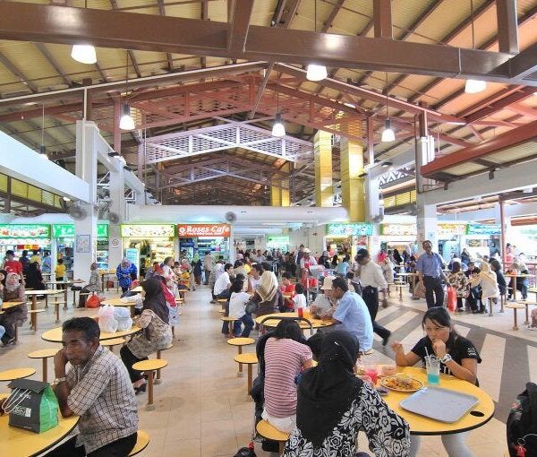 Sustaining Hawker Culture: How APP Group’s Sustainability Initiatives Support Singapore’s Cleanliness and Green Standards
