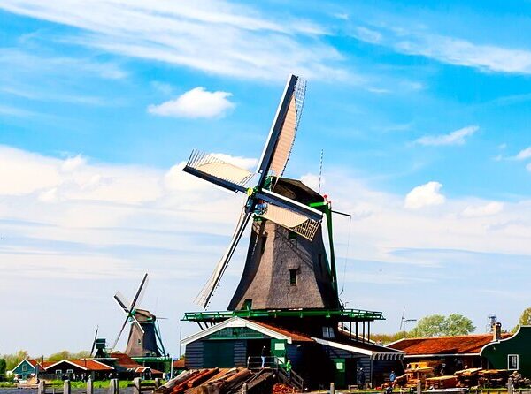 How Can a Private Chauffeur Make Your Amsterdam Windmill Tour More Comfortable and Memorable?