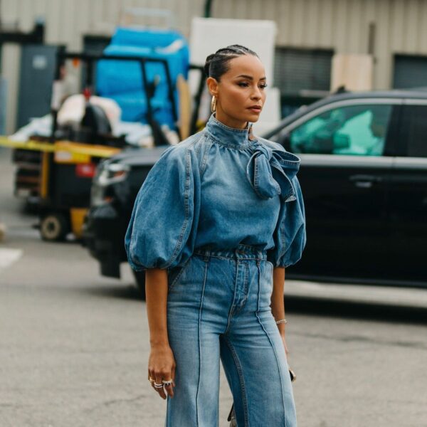 Pantalons Jambe Évasée: Styling Secrets Guide for Trendsetters