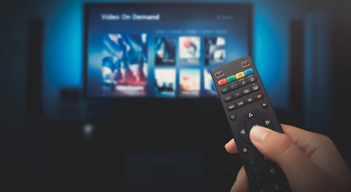 Why More Belgian Households Are Switching From Traditional TV to IPTV Services