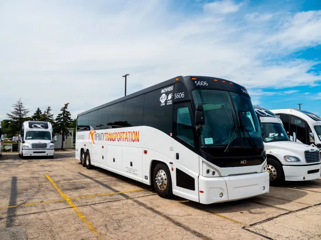 School Bus Rental Illinois: Safe and Affordable Travel for Student Groups