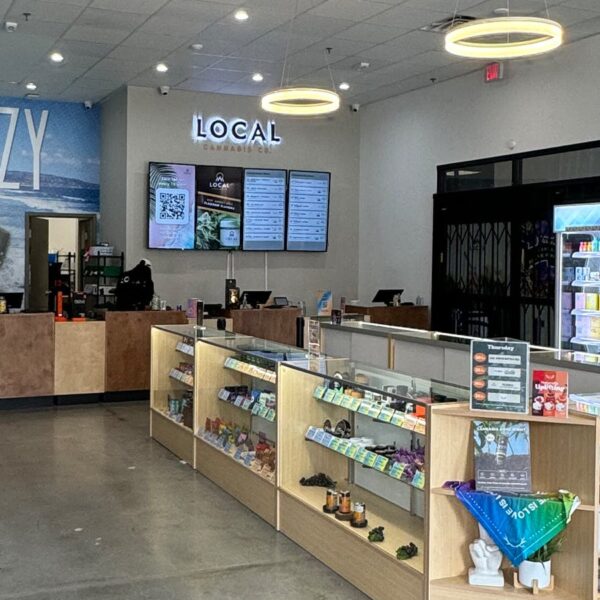 How Choosing A Local Weed Dispensary in Los Angeles Enhances Your Shopping Experience