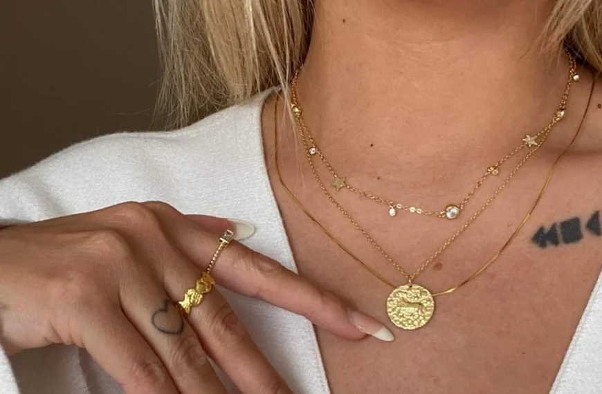 How to Layer Necklaces, Bracelets, and Rings Without Overdoing It